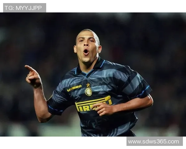 最新国际足坛热门推荐球星实力榜单解析与未来发展趋势