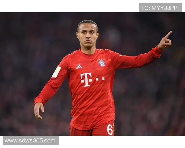 足球历史上十一位传奇球星盘点他们的辉煌成就与影响力